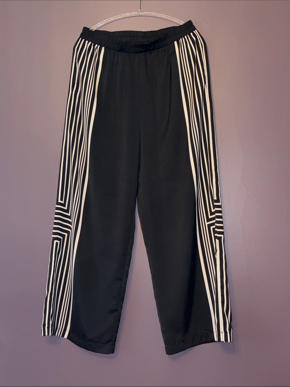 Modern Works Black Silky Wide-Leg Pants with White Geometric Stripes Large